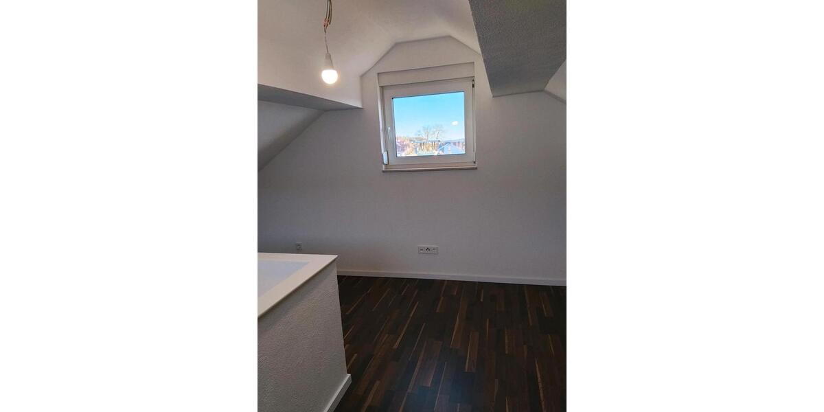 Etagenwohnung Mundelsheim - 3 Zimmer, 45 m&sup2;, 700&euro; | Angebot:26325748