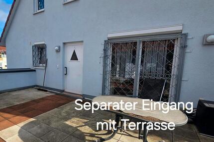 Wohnung Brackenheim - 4 Zimmer, 121 m&sup2;, 1.390&euro; | Angebot:24943882