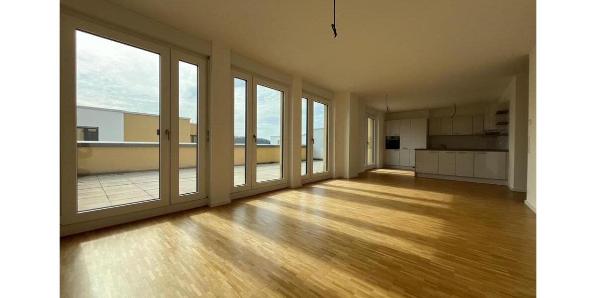 Etagenwohnung Bad Friedrichshall - 4 Zimmer, 136 m&sup2;, 1.866&euro; | Angebot:26068585