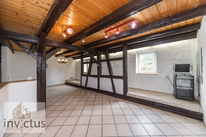 Ein Altbaujuwel in der Stadtmauer – Wohnen mit Geschichte und Komfort in Bad Wimpfen 6 zimmer