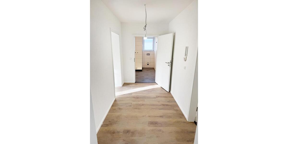 Modernisierte Erdgeschosswohnung mit Terrasse und Garten 2 zimmer