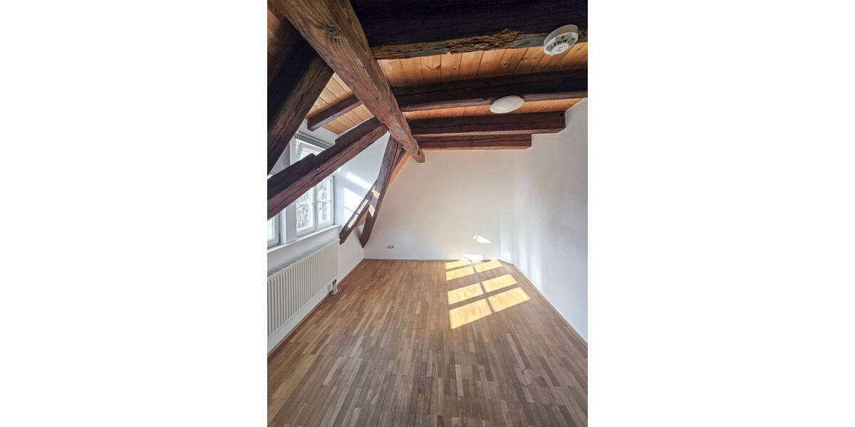 Etagenwohnung Brackenheim - 3 Zimmer, 87 m&sup2;, 890&euro; | Angebot:26400787
