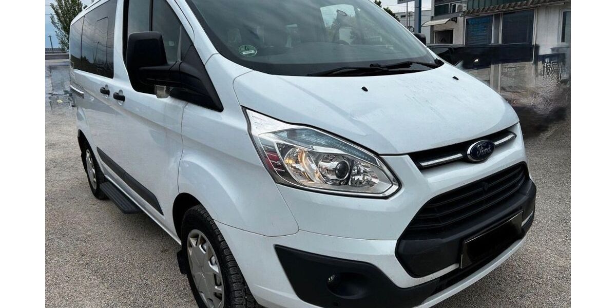 Ford Tourneo Custom 180.000 km 13.999 &euro; Heilbronn 74078