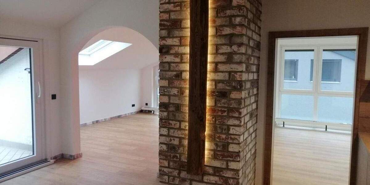 Stilvolle Dachgeschosswohnung in Heilbronn-Kirchhausen *2025 kernsaniert* 3 zimmer