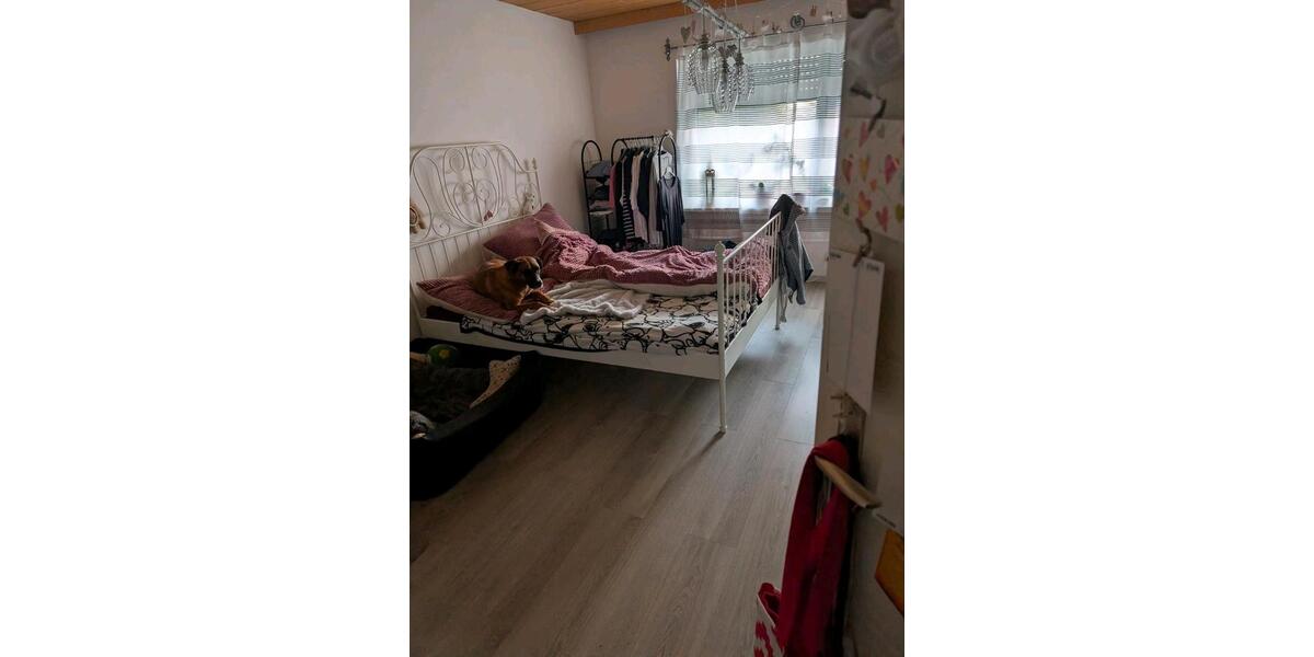 Erdgeschoßwohnung Sachsenheim - 3 Zimmer, 80 m&sup2;, 255.000&euro; | Angebot:26024339