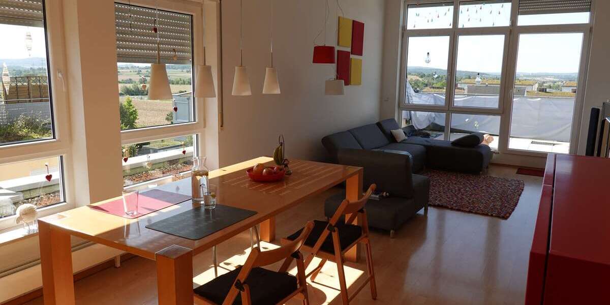 Etagenwohnung Ludwigsburg Hoheneck - 4.5 Zimmer, 101 m&sup2;, 1.195&euro; | Angebot:27173968