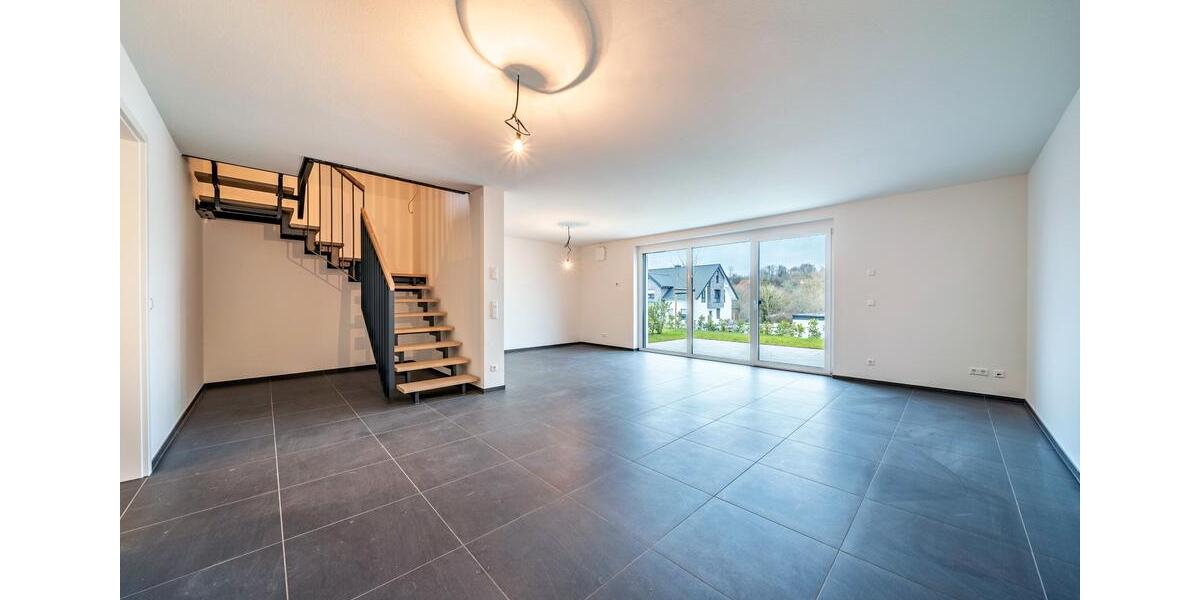 Reihenhaus Bad Friedrichshall - 4.5 Zimmer, 138 m&sup2;, 1.950&euro; | Angebot:26490984