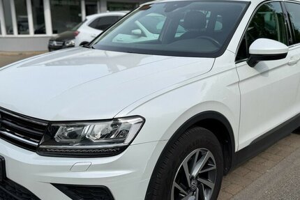 VW Tiguan 1.4 TSI BMT ´´Sound´´ Navi ACC AHK 100.000 km 16.990 &euro; Neckarsulm 74172
