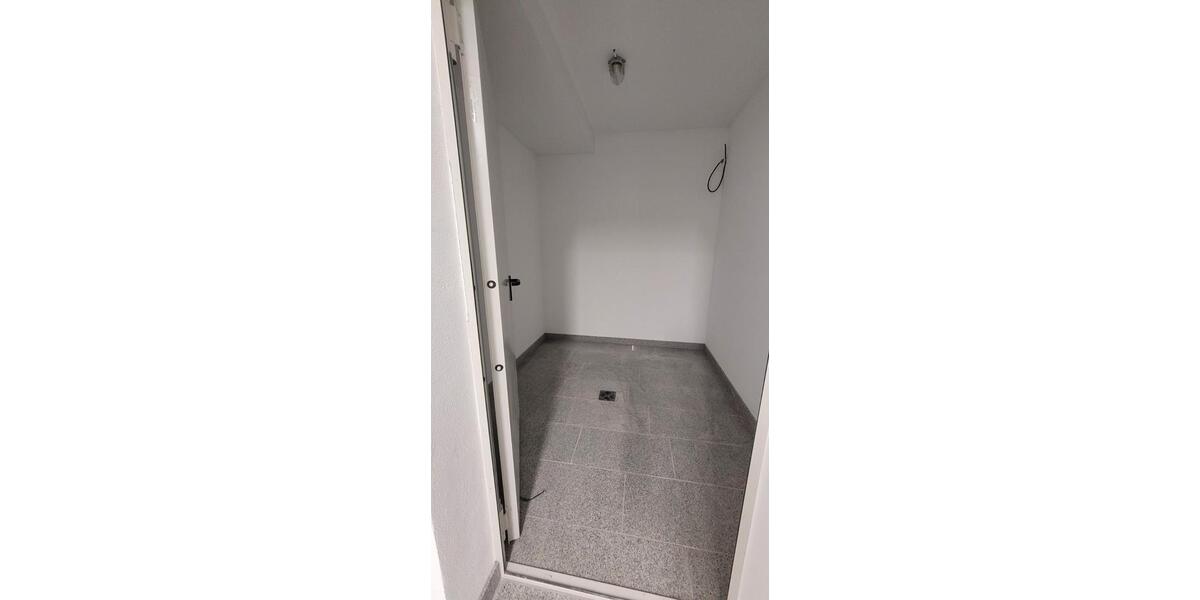 Einfamilienhaus Bad Friedrichshall - 2 Zimmer, 76 m&sup2;, 1.150&euro; | Angebot:27620152