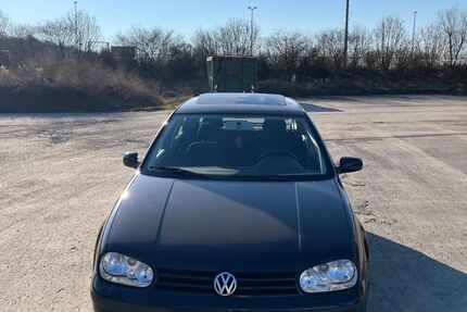 VW Golf 230.225 km 950 &euro; Neckarbischofsheim 74924