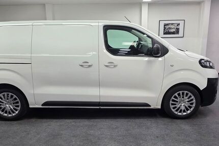 Opel Vivaro 210.000 km 9.990 &euro; Asperg/Ludwigsburg bei Stuttgart 71679