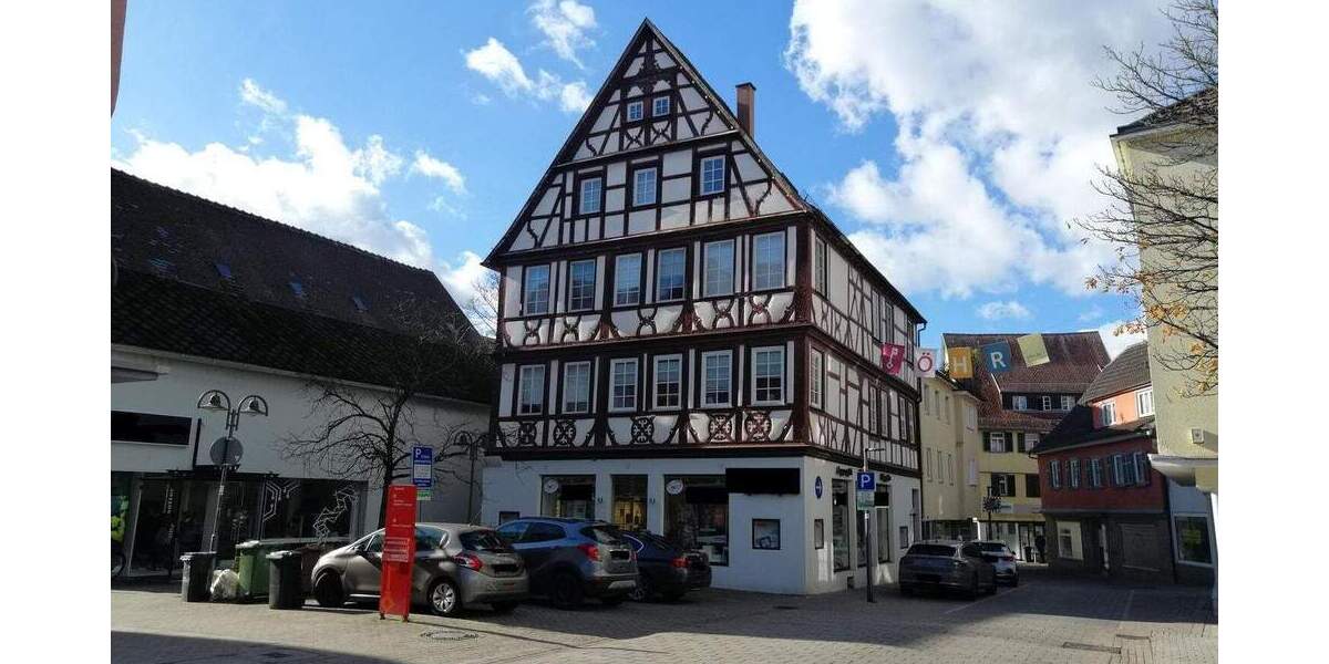 Wunderschön und einmalig: Historisches Wohn- und Geschäftshaus in der Öhringer Innenstadt 1 zimmer