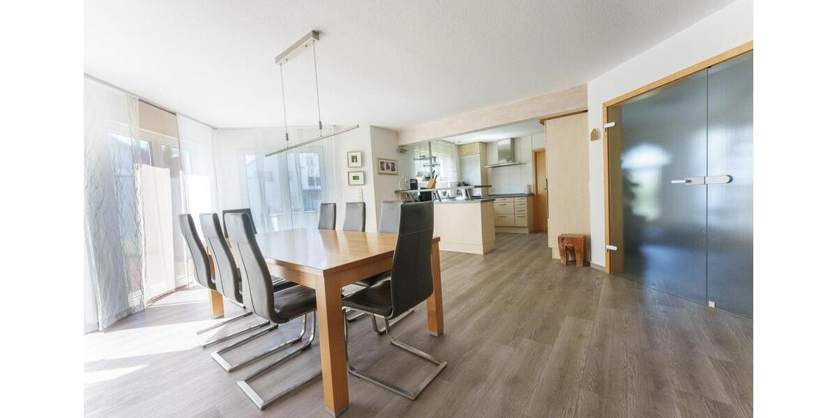 Einfamilienhaus Bad Friedrichshall - 6 Zimmer, 240 m&sup2;, 2.650&euro; | Angebot:25832076