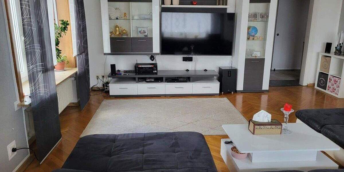 Großzügige 4,5 Zimmer Oase in Heilbronn Ost mit traumhafter, großer Terrasse und 2 Balkonen 4 zimmer