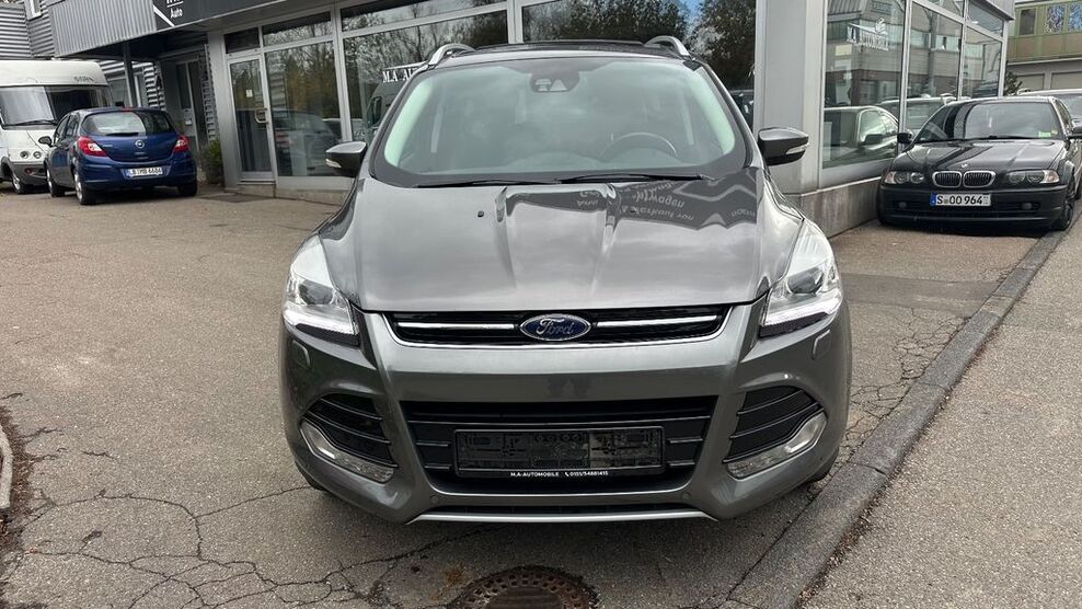Ford Kuga 94.000 km 13.900 € Marbach am Neckar 71672
