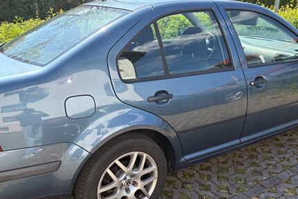 VW Bora 157.000 km 2.000 &euro; Obersulm 74182