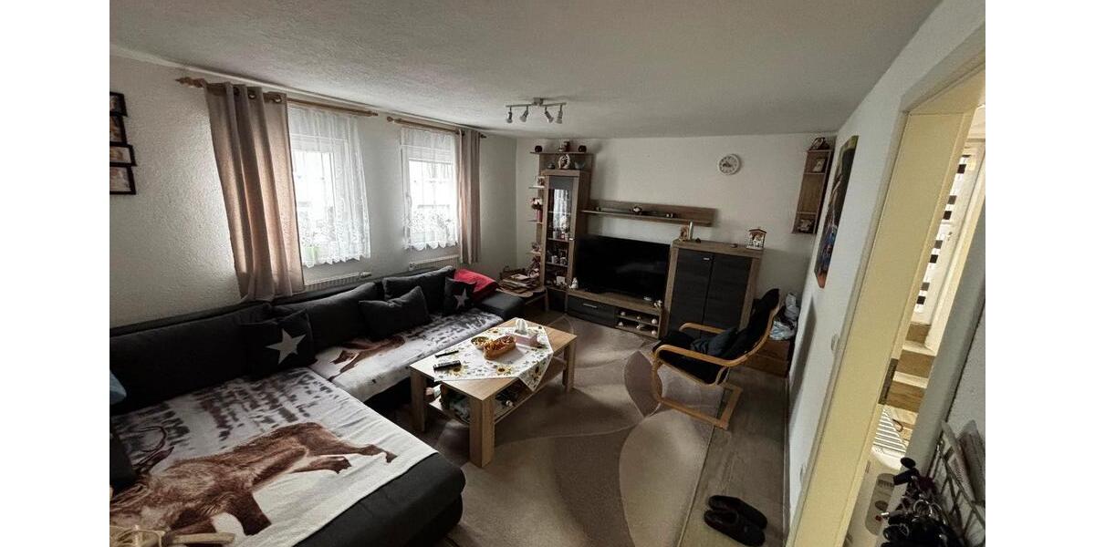 Etagenwohnung Pfaffenhofen - 3 Zimmer, 85 m&sup2;, 950&euro; | Angebot:24783919