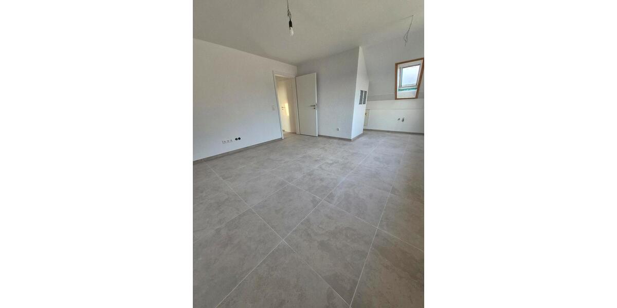 2- Zimmer. DG Wohnung Heilbronn 1 zimmer