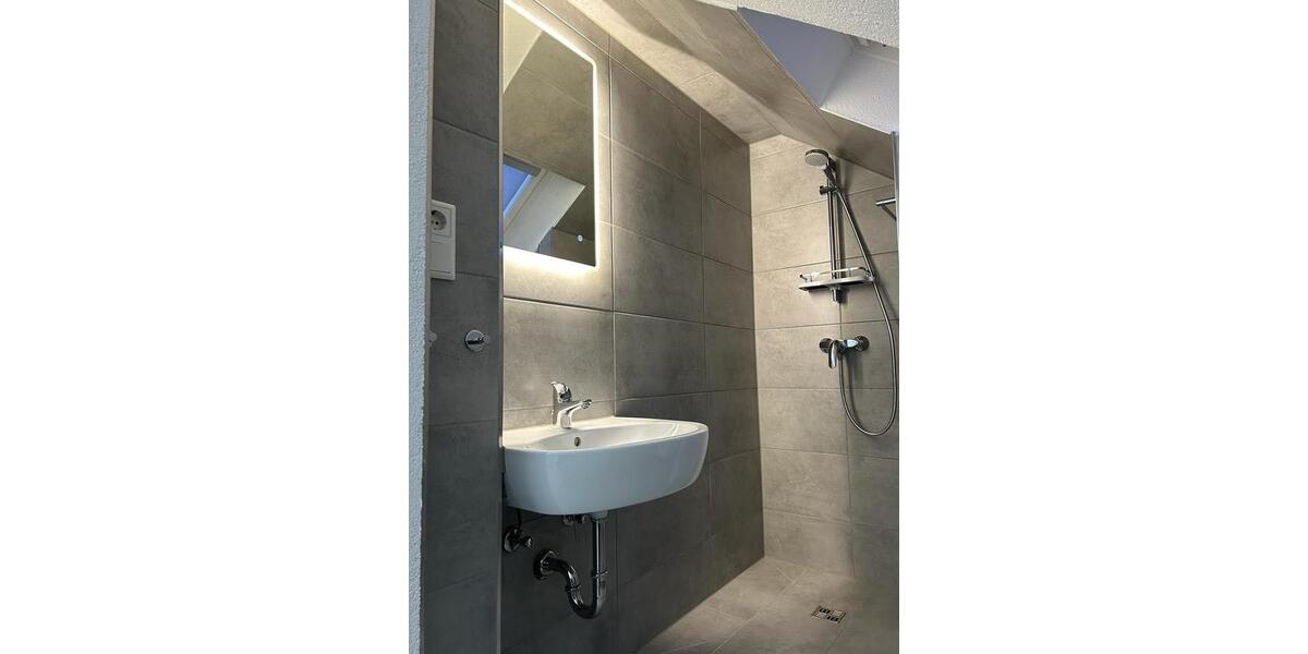 Dachgeschoßwohnung Heilbronn Kernstadt - 3 Zimmer, 74 m&sup2;, 750&euro; | Angebot:26683042