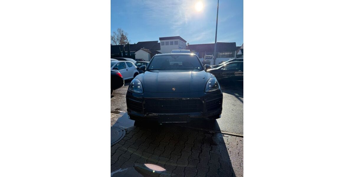 Porsche Cayenne 28.800 km 91.000 &euro; Asperg 71679