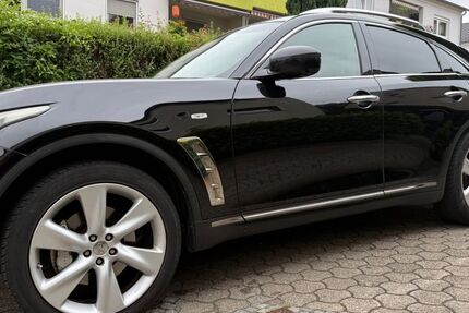 INFINITI FX 234.000 km 8.200 € Heilbronn 74078