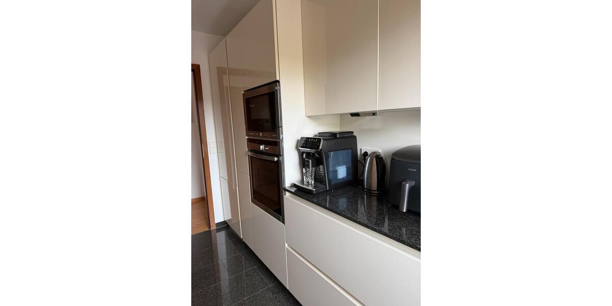 Dachgeschoßwohnung Heilbronn Kernstadt - 2.5 Zimmer, 82 m&sup2;, 1.060&euro; | Angebot:26663418