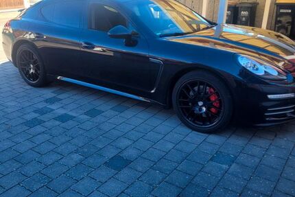 Porsche Panamera 167.000 km 25.900 &euro; Ilsfeld 74360