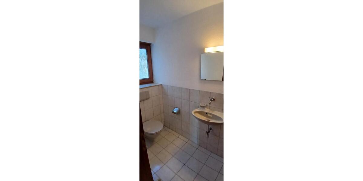 Etagenwohnung Backnang - 4.5 Zimmer, 108 m&sup2;, 1.400&euro; | Angebot:26637767