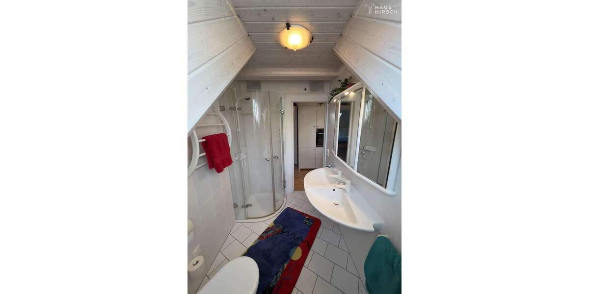 Historische Immobilie im Schweizer Stil: Saniertes Dreifamilienhaus mit Garten & Garage 8 zimmer