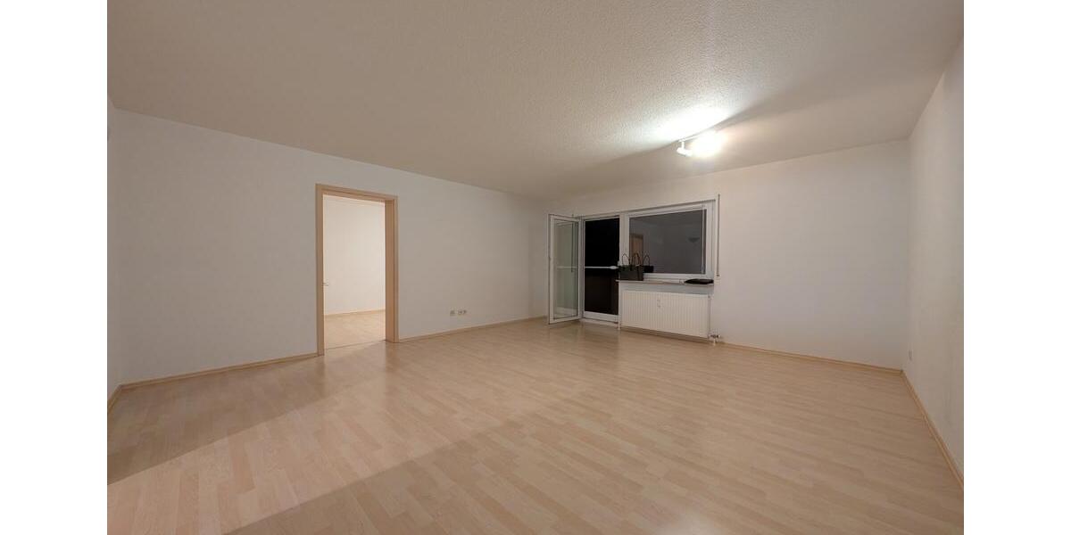 Etagenwohnung Sachsenheim - 2 Zimmer, 53 m&sup2;, 740&euro; | Angebot:25328652