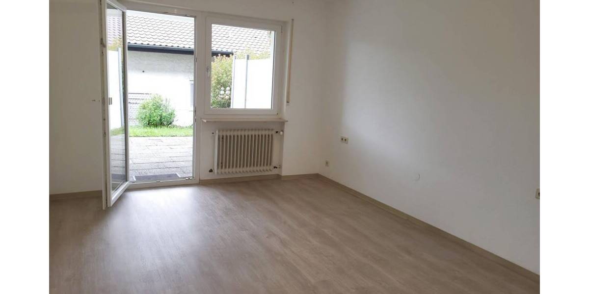 Reihenmittelhaus Neckarwestheim - 4 Zimmer, 130 m&sup2;, 1.300&euro; | Angebot:26817129