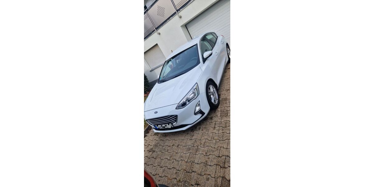 Ford Focus 136.000 km 11.200 &euro; Steinheim an der Murr 71711