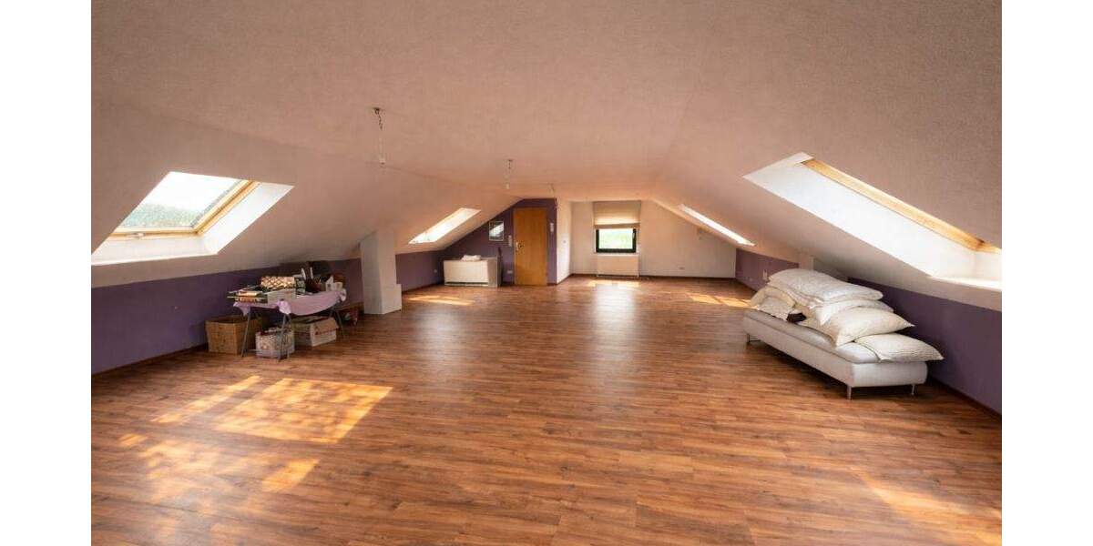 Einfamilienhaus Sinsheim / Hasselbach Hasselbach - 7 Zimmer, 266 m&sup2;, 479.000&euro; | Angebot:25360758