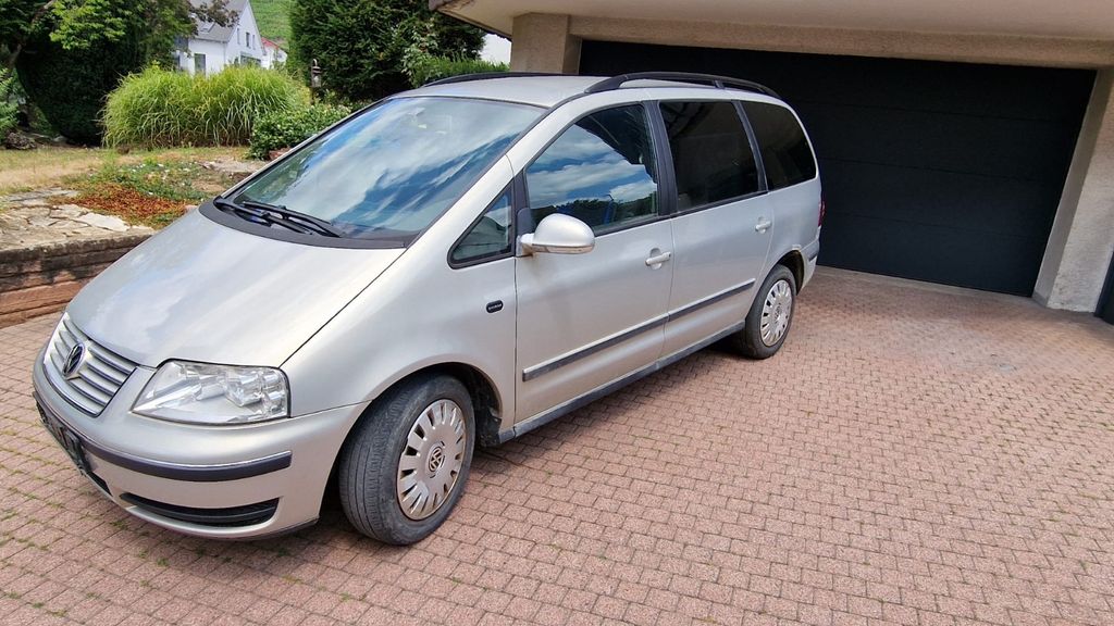 VW Sharan 230.580 km 1.590 &euro; Mundelsheim 74395