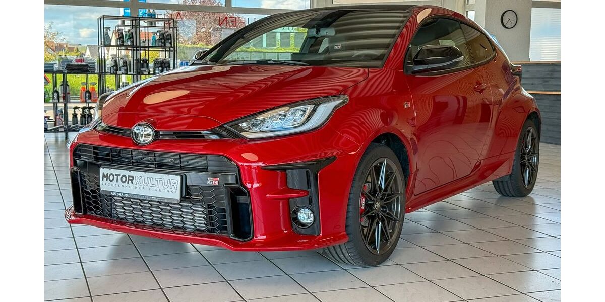 Toyota Yaris 8.800 km 36.990 &euro; Lauffen a.N. 74348