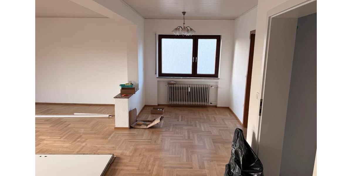 Etagenwohnung Neckarsulm - 4.5 Zimmer, 106 m&sup2;, 1.350&euro; | Angebot:26348724
