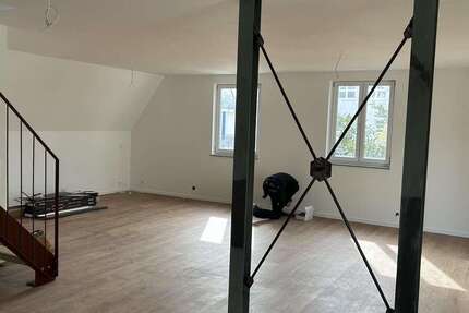 Wohnung zum Mieten in Kirchheim am Neckar 1.200 € 128 m² 4.5 zimmer