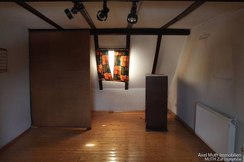 Mehrfamilienhaus, Wohnhaus Eppingen Rohrbach - 7 Zimmer, 250 m&sup2;, 230.000&euro; | Angebot:26671772