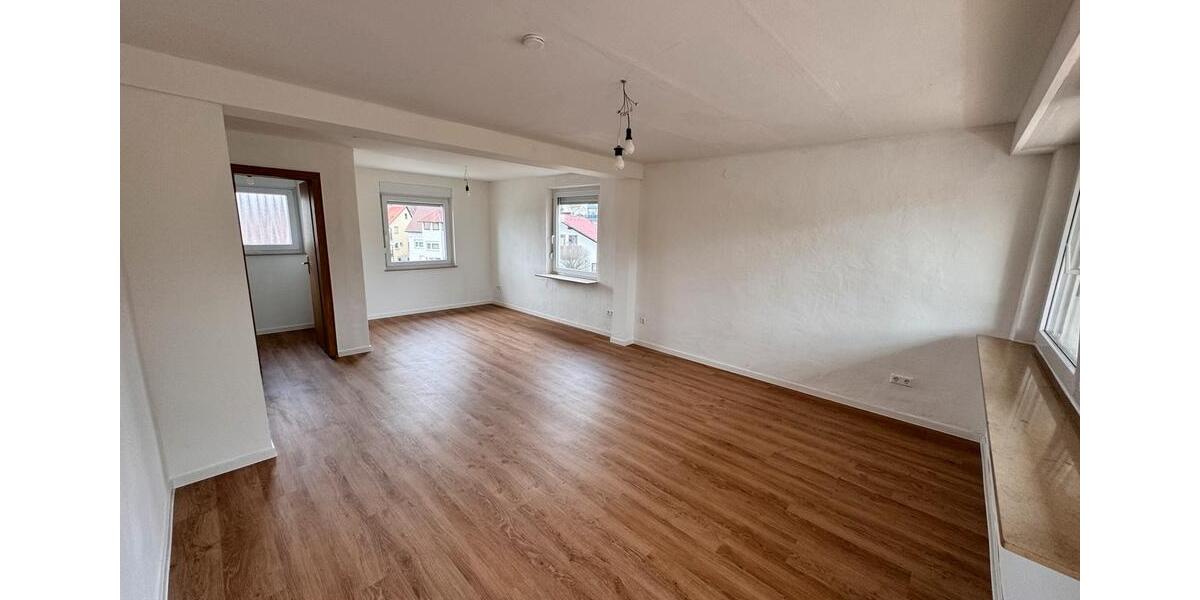 Etagenwohnung Kirchberg an der Murr - 4 Zimmer, 100 m&sup2;, 1.400&euro; | Angebot:26047566
