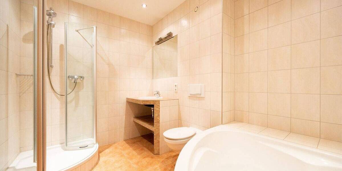 Reihenmittelhaus Kirchheim am Neckar - 5 Zimmer, 136 m&sup2;, 448.000&euro; | Angebot:26309006
