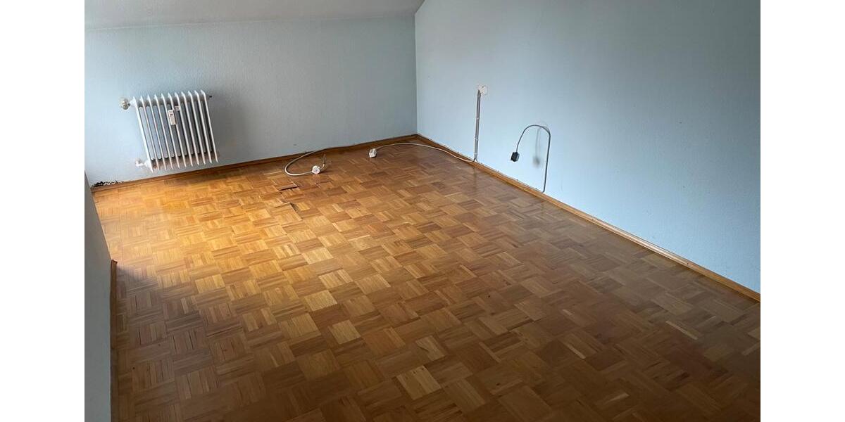 Dachgeschoßwohnung Heilbronn Horkheim - 3 Zimmer, 65 m&sup2;, 890&euro; | Angebot:24898562