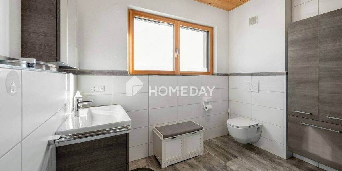 Großzügiger und luxuriöser Wohntraum - 98 m² Neubau mit EBK & Balkon 3 zimmer