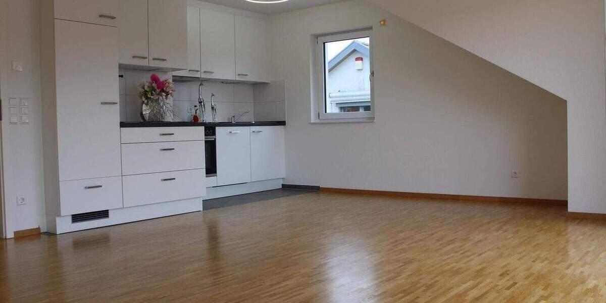 Etagenwohnung Neckarsulm - 2 Zimmer, 63 m&sup2;, 830&euro; | Angebot:24990893