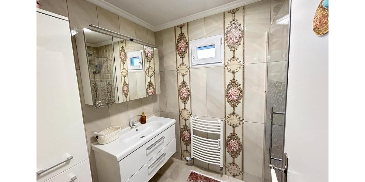 Provisionsfrei 4,5-Zimmer-ETW Wintergarten & Gartenanteil &Garage 4.5 zimmer