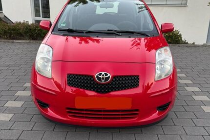 Toyota Yaris 196.000 km 2.950 € Nordheim 74226