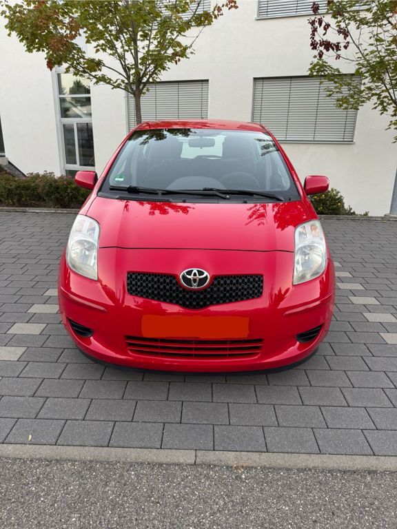 Toyota Yaris 196.000 km 2.950 € Nordheim 74226