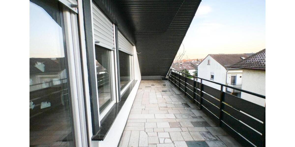 Dachgeschoßwohnung Freiberg am Neckar - 2 Zimmer, 66 m&sup2;, 900&euro; | Angebot:25422858