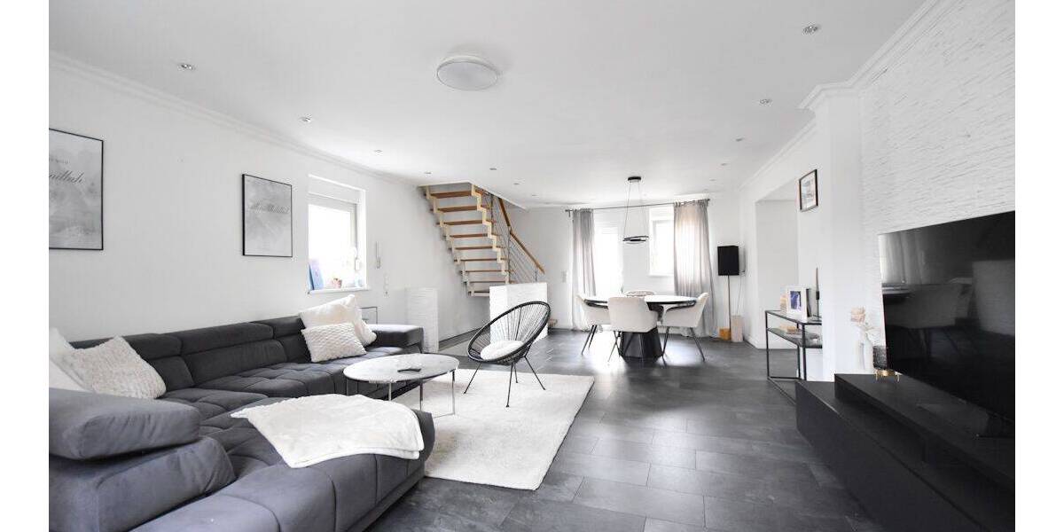 Einfamilienhaus Sinsheim - 9 Zimmer, 202 m&sup2;, 499.000&euro; | Angebot:26841140