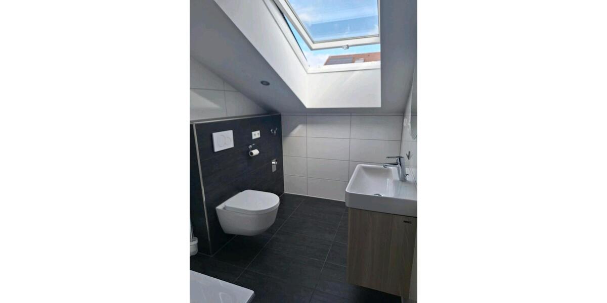 Dachgeschoßwohnung Oedheim - 4 Zimmer, 105 m&sup2;, 1.600&euro; | Angebot:24554516