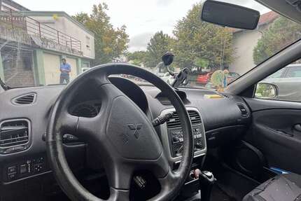 Mitsubishi Carisma 152.000 km 3.800 € Mosbach 74821